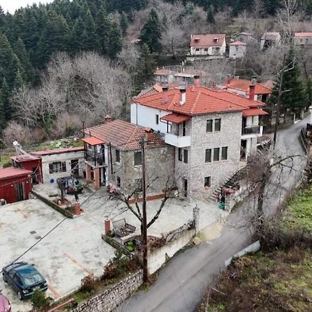 Guesthouse Petrino Pezoúla Eksteriør bilde
