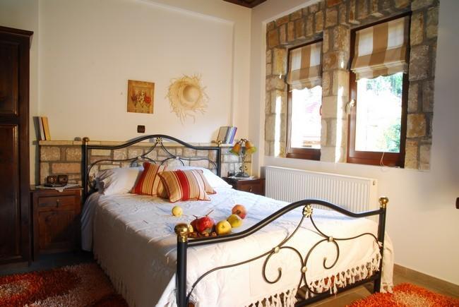 Guesthouse Petrino Pezoúla Rom bilde